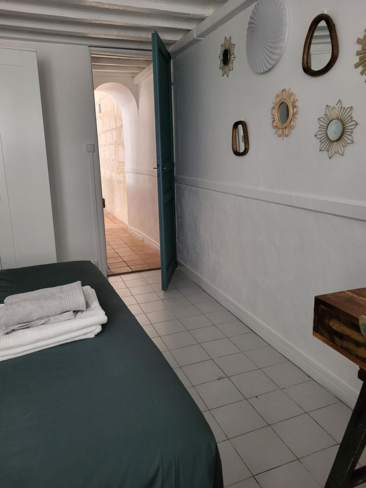 2 Pieces Avignon Intramuros Place Pie Экстерьер фото